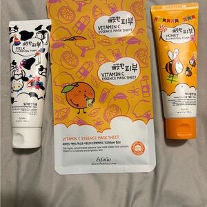Esfolio Vitamin C Skincare Set - milk, honey. 2 sheet masks/2 foam cleansers